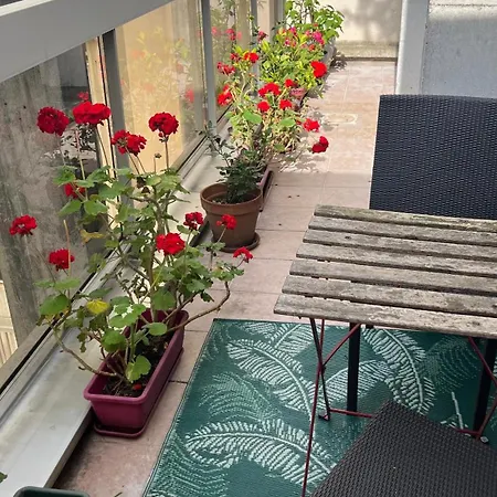 Montparnasse Luxembourg Garden Apartament *